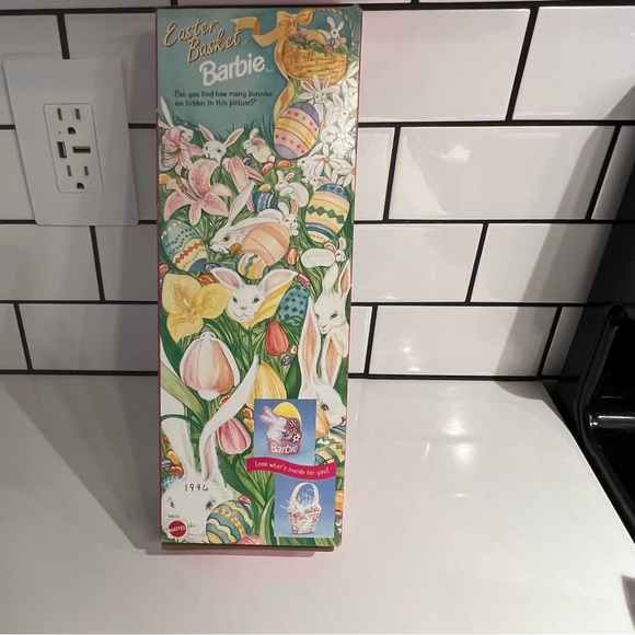 COLLECTOR’S EDITION EASTER BARBIES, set of 2 🐣 🐰 🌺 👱🏻‍♀️ - Picture 2 of 14